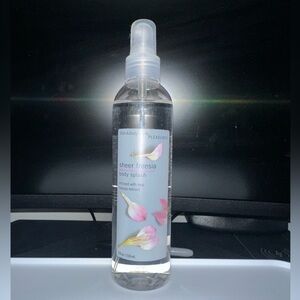 NEW Bath & Body Works Pleasures Sheer Freesia Body Splash 8 Oz Vintage Rare